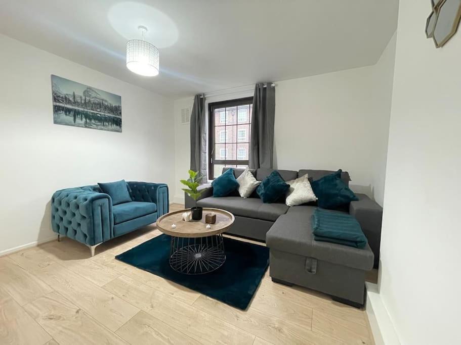 Lovely 2 Bedroom Available In Shoreditch Apartamento